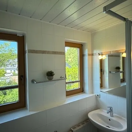 Haus Sonnenwinkel, 1 * 징스트